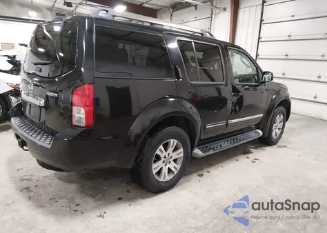 2012 Nissan Pathfinder Silver z USA, uszkodzony, nr VIN 5N1AR1NB6CC603902